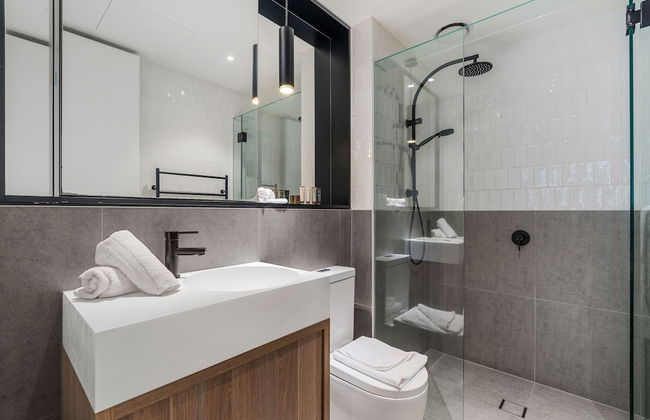 The Eminence Apartments by CLLIX - Photo 55