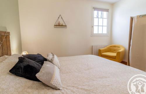 Gîte de groupe avec salle de jeux, jardin 4000m², proche forêt de Chandelais et Zoo de la Flèche - FR-1-622-56 - Photo 32