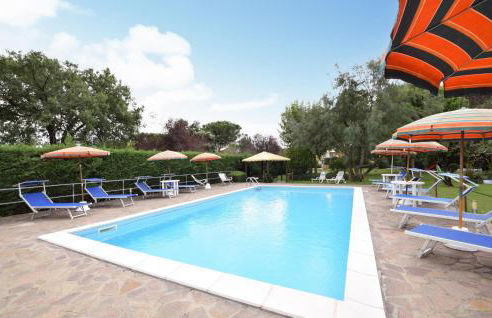 Cozy Apartment In Castiglione Del Lago - Foto 13