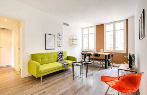 Colorful With Cozy Terrace In Gracia - Photo 1