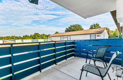 Relaxed 2BR Condo Close to Dining and Entertainment - Foto 19