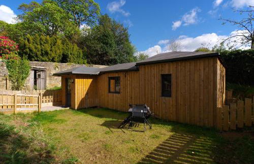 Fun holiday lodges in historic walled garden near Falkirk, Heart of Scotland Holidays - Foto 6