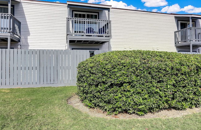 Fernandina Shores Condo with Private Balcony and Access to Pool by RedAwning - Foto 48