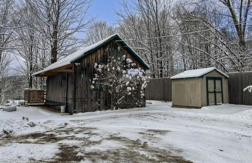 Pond View Cabin Brought to you by GetAway Vacations - Photo 13