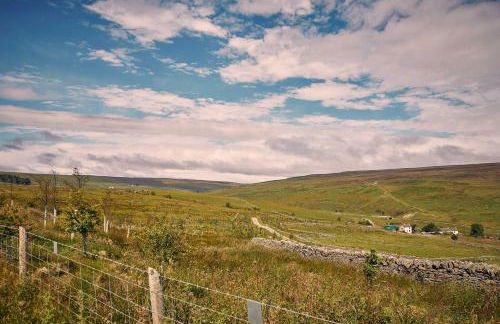 Host & Stay - The Red Brick Barn - Photo 41