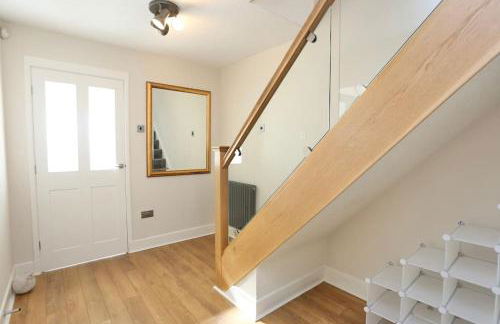 Fabulous beachfront 3 bed house with parking - Foto 17