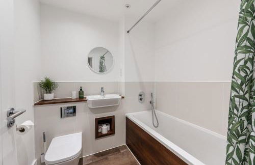 4 Bed, 3 Bath in Colchester - Business, Contractor and Leisure - Singles or Superkings - Disc0unts - Foto 16