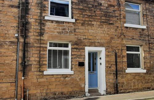 Swan Cottage - Photo 1