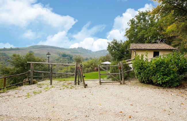 Spacious Villa in Sermugnano With Private Swimming Pool - Foto 1