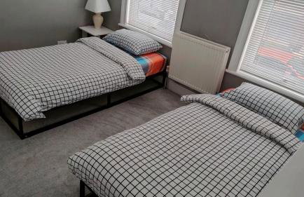 Comfortable Home Away From Home - Photo 29