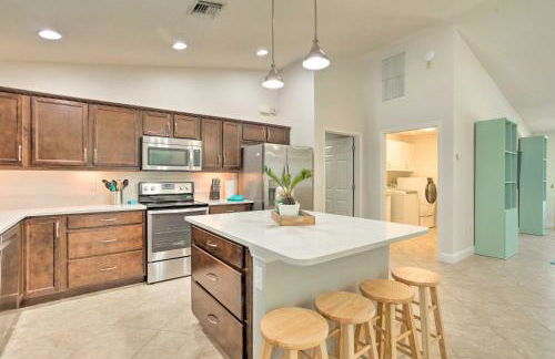 8BD Ft Pierce Beach Getaway - Great for Family Group - Foto 22