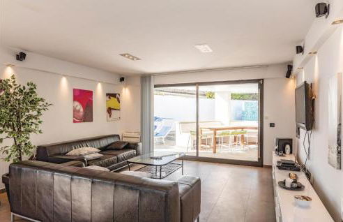 Awesome Home In Sant Pere Pescador - Foto 2