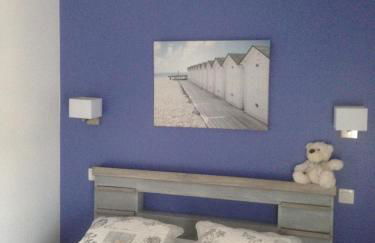 A pied, 300m de la plage et 500m du village - Photo 21