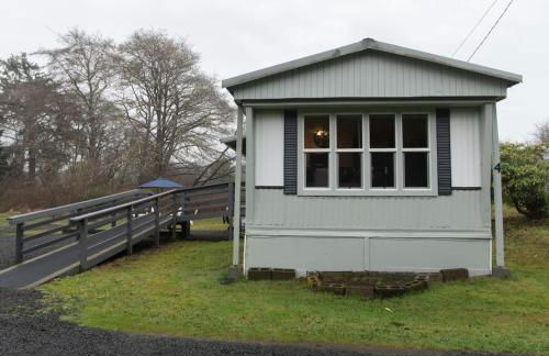 Cozy and Stylishly-Walk To The Beach - Sleeps 5 - Foto 27