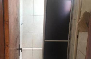 Edícula familiar - Ao lado BR277 - Foto 7