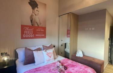 Pretty Pink Posh Penthouse - Foto 45