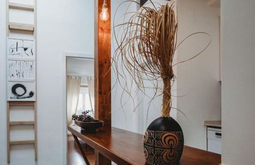 Artist’s corner in central Caldas - Photo 32