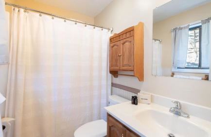 Deck w/ Forest Views, Ping Pong Blue Ridge Mtn Escape Ash Vale by Avantstay - Foto 50