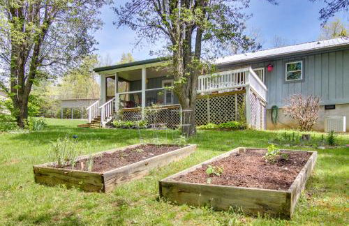 Pet-Friendly Black Mountain Vacation Home with Deck - Foto 29