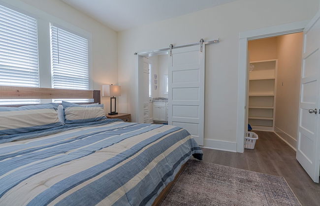 Uptown Cottage 2 Minutes to The Strand and Utmb - Foto 21