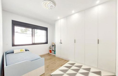 Amazing Home In Serra - Photo 16