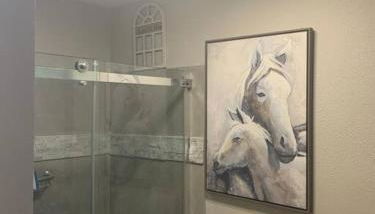 Plenty Parking for Boat ,RV, Trailers w Cars Cozy 2 BDRM COTTAGE - Foto 3