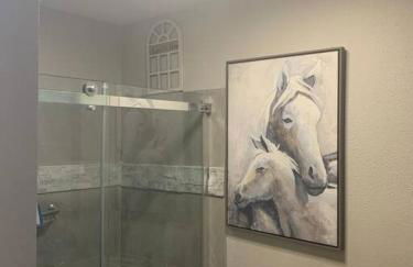 Plenty Parking for Boat ,RV, Trailers w Cars Cozy 2 BDRM COTTAGE - Foto 3