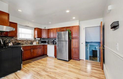 Spacious 7BD Sleeps 12 Near Boardwalk & Parking - Foto 6