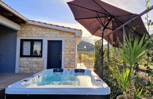 House Toni - Photo 1