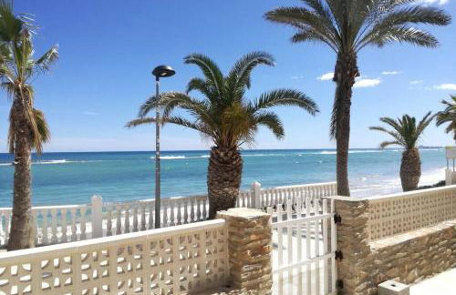 CHALET A 5 METROS DEL MAR.Wifi gratis - Foto 1