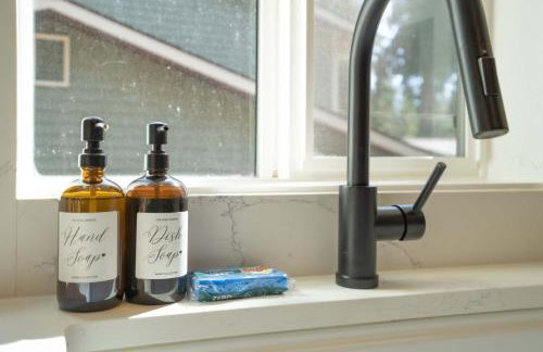 Riverfront w Cedar Hottub, Sauna, Movie Theatre - Photo 49