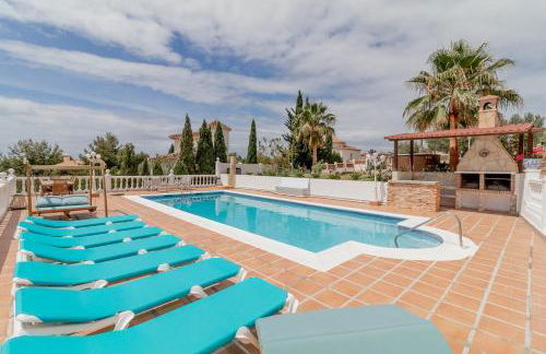 Villa Aroha - Huge Villa, Sea Views & 2 pools - Foto 46