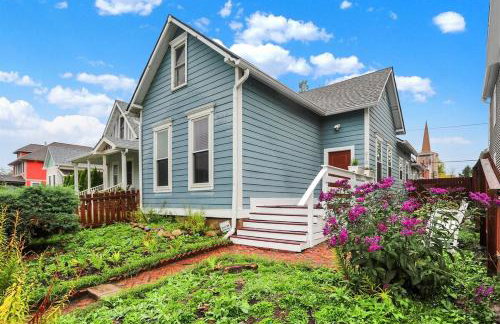 Prime location very close to downtown! - Photo 32