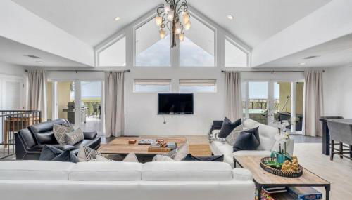 Lakefront 3BR w Balconies Near French Qtr - Foto 2