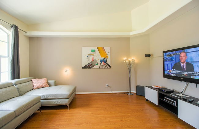 Spacious Modern Pool Home, Family & Golf Trips - 4727 4 Bedroom Home by RedAwning - Foto 9