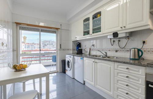 Sunny 2 BDR Apartment by LovelyStay - Foto 5