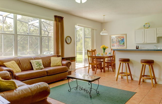 Southampton Vacation Home with Pool - Photo 12