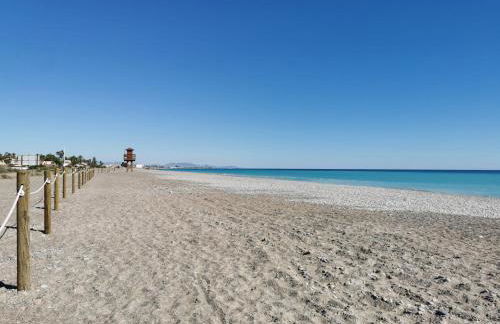 Global Properties, Adosado en la playa con piscina - Foto 29