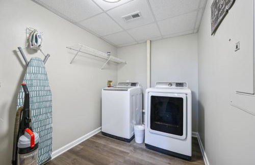 Plan A Trip To The Lake In This Open Air Cozy Home - Photo 16