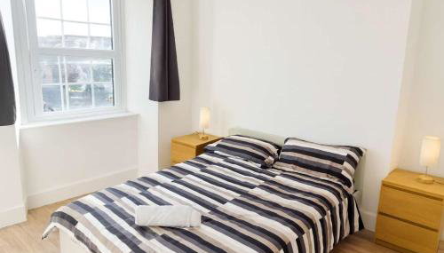 Central Modern Apartment -Sleeps 6 - Parking - Foto 4