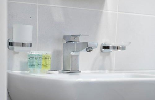 Central Mint - Free Parking - Sleeps 4 - Arena - Foto 9