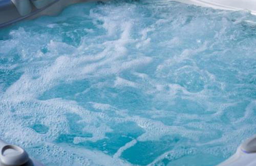 Valley View with a luxurious hot tub - Foto 30