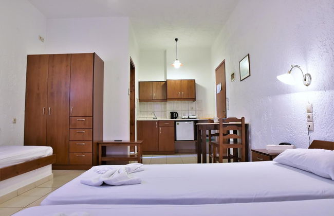 Ideal Hotel - Photo 7