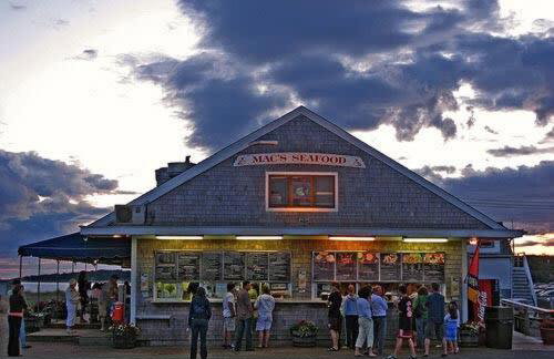 Across from Mayo beach walk to downtown - Foto 28