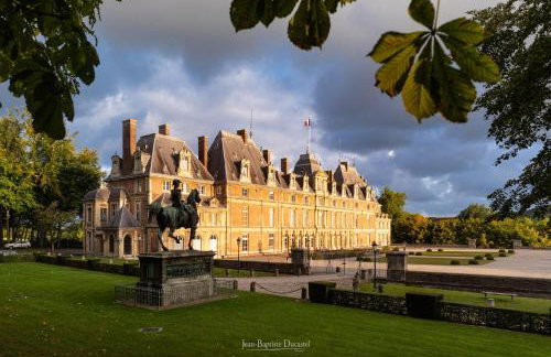 LA VERRIÈRE. Les Locations ISAHORA c'est aussi plusieurs appart' de Standing à 2 pas du Château d'Eu, des Falaises du Tréport, de MERS les Bains et aux portes de la BAIE DE SOMME - Foto 65