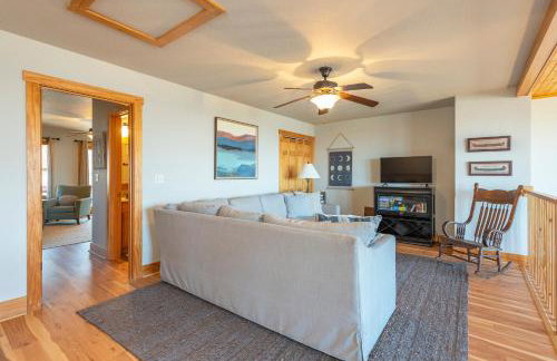 Wolf's Den~Views~Hot Tub~Home Theater~Hatley Ski! - Foto 32