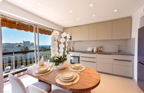 Luxury 1-Br apartment sea view parking - Foto 24