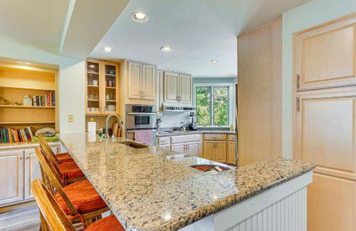 Walk to Ski Lift Spacious Condo in West Dover! - Photo 7