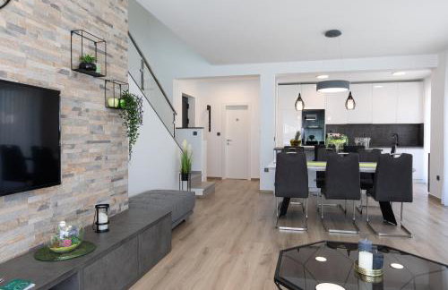 Villa Supernus with Heated Pool - Foto 17