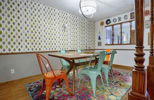 Eccentric Escape-hop skip jump to Plaza District - Foto 13